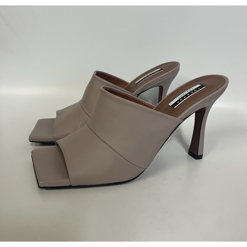 Top Shop Leather High Heels Color Tan Womens Size US 8.5  (EU 39).          (253